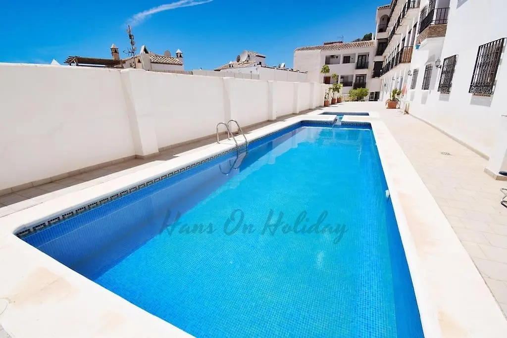 Apartamento Penthouse 5 Arcos, Frigiliana, 2 Bedroom, Pool, Large Roof Terrace, Bbq And Amazing Views Hansonholiday Rentals