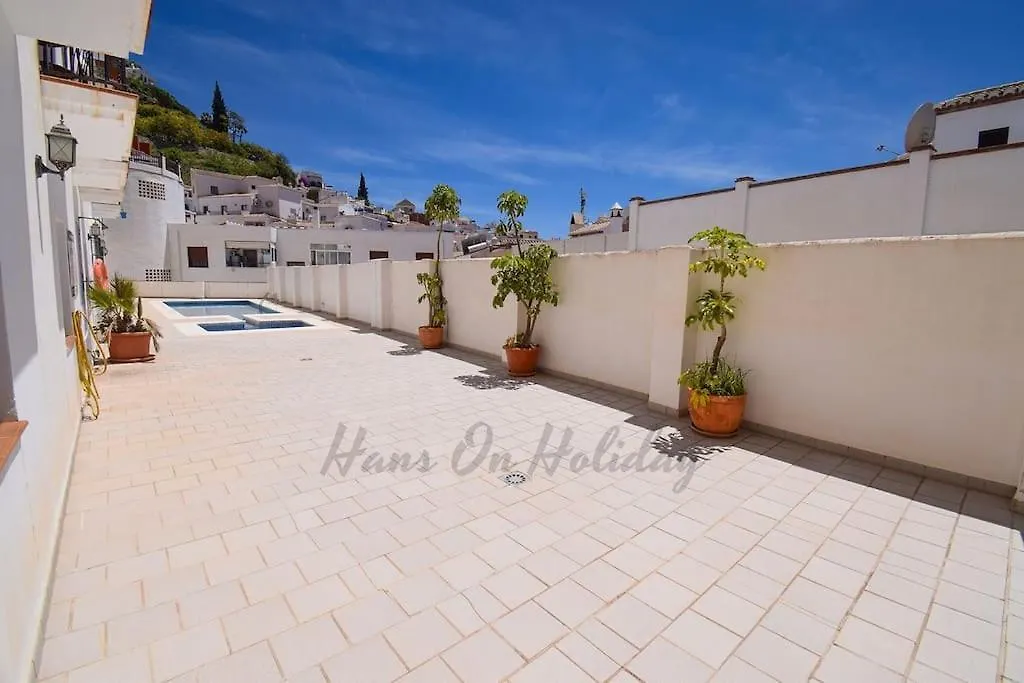 Penthouse 5 Arcos, Frigiliana, 2 Bedroom, Pool, Large Roof Terrace, Bbq And Amazing Views Hansonholiday Rentals Apartamento